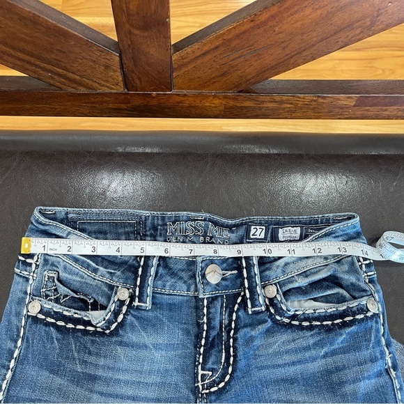 Miss Me Irene Bermuda tabbed pockets white stitching size 27 rocker modest denim - Picture 4 of 14